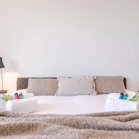 Chaika Zeedijk Apartmán *
